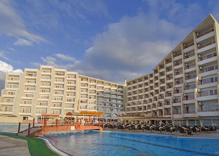 Sea Pearl Hotel 4*